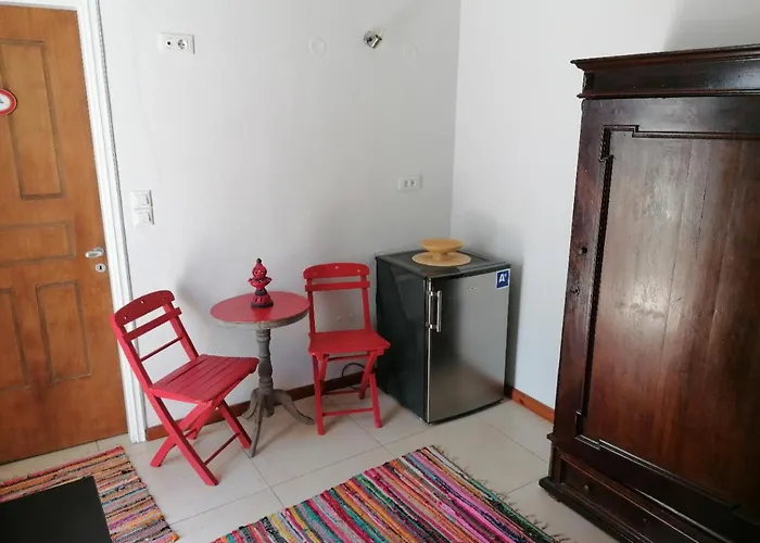 Al 583 Di 4* لينثوس