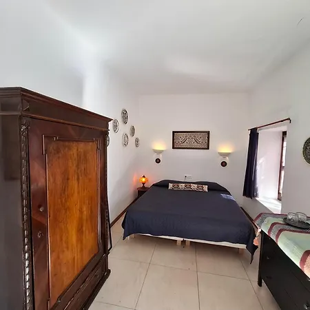 Maison d'hôtes Al 583 Di 4*