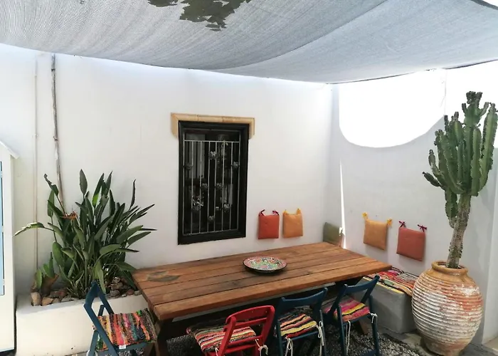 Al 583 Di ゲストハウス 4*